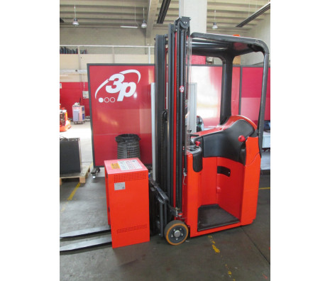 Carrello usato E10 Serie 334 Linde