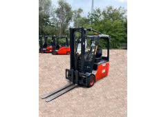 Carrello Elevatore E14 - E16 - 3 Ruote Serie 386  per stoccaggio